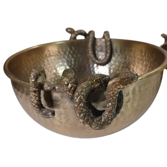 Set Of 2 Gold Hammered Brass ? Bowls With Snake Handles Vintage Decorative Uniqu - Picture 6 of 13